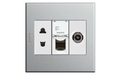 Những sản phẩm của legrand được trang bị cơ chế an toàn cho trẻ nhỏ