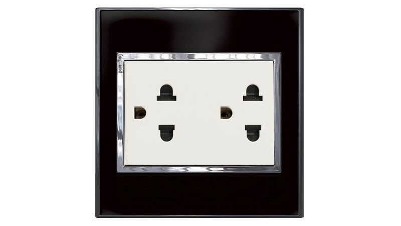 Ổ cắm điện Legrand có tốt không