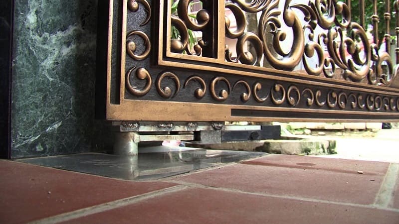 Sự khác biệt làm nên motor âm sàn Ý và bảng báo gia mo to cong am san ấn tượng